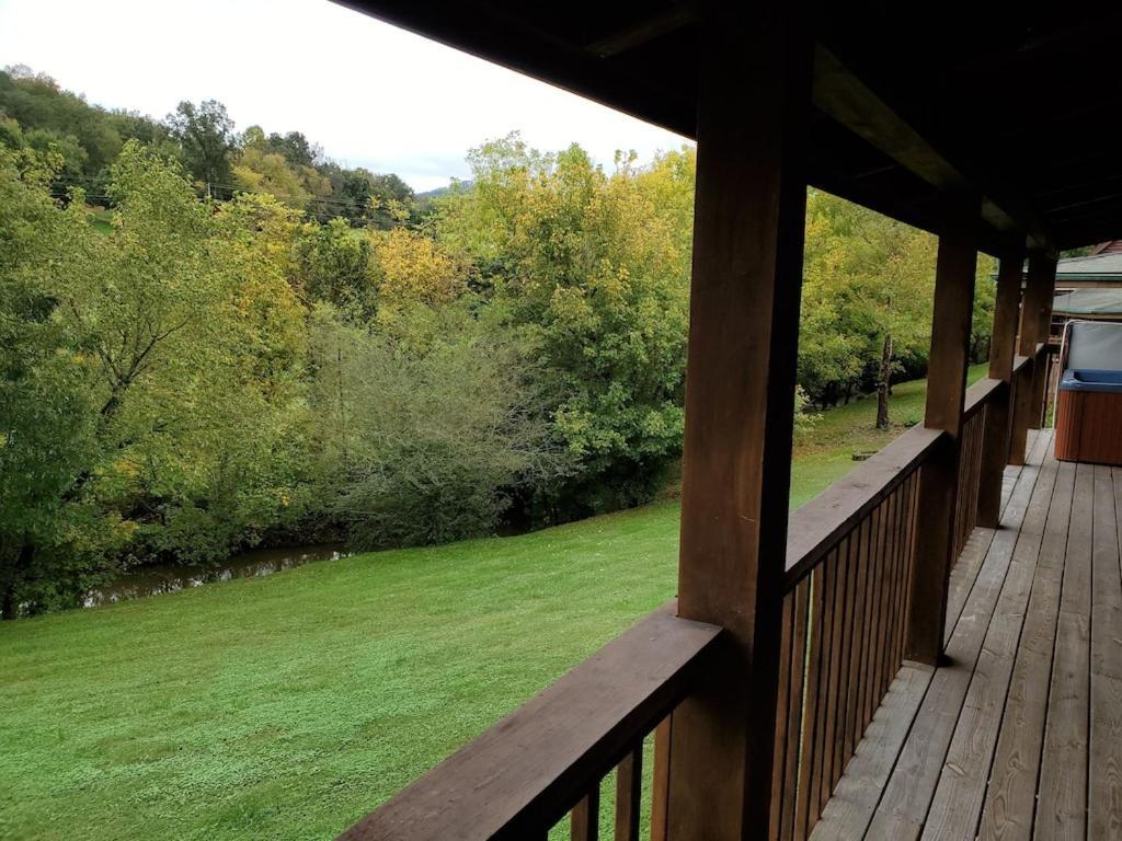 Story Brook: Beautiful True Log Cabin! Close To Dollywood, State Park, And More! Sevierville Ngoại thất bức ảnh